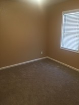 907 Pear St Apt D - Photo 1 of 1