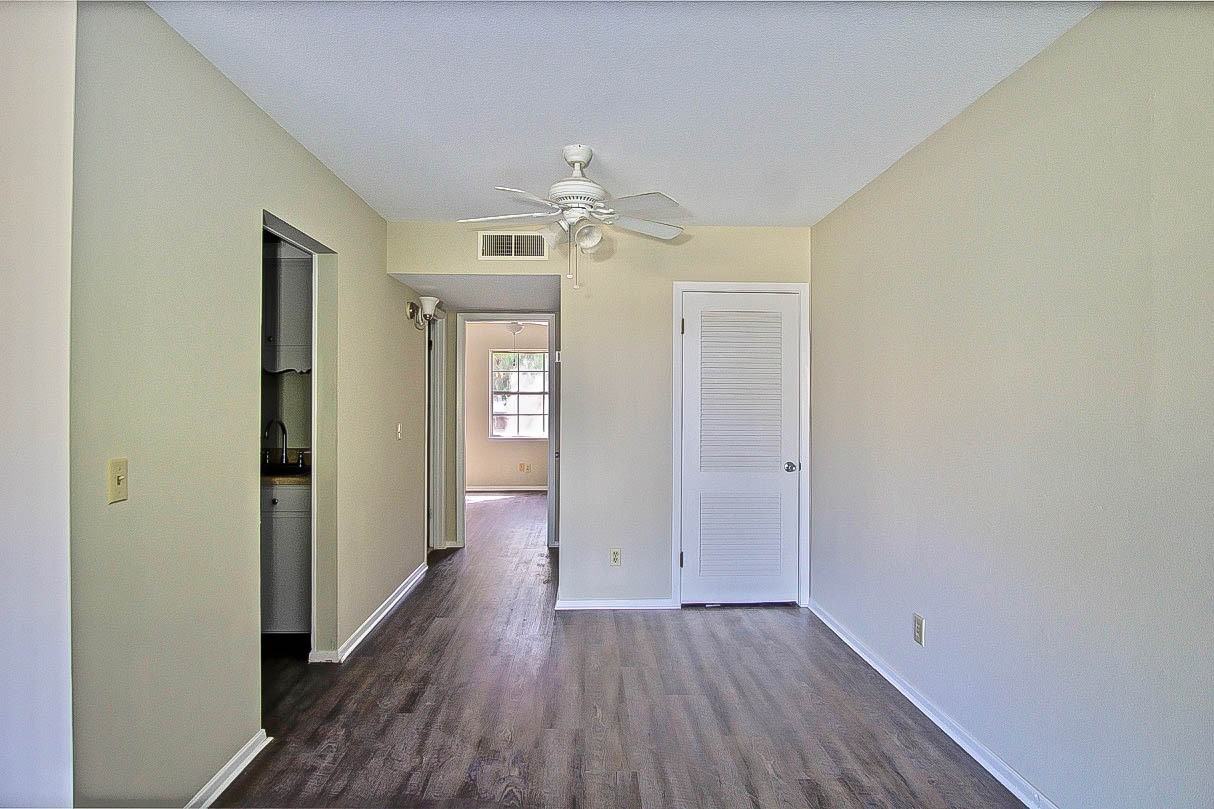 240 Harmon Avenue - Photo 4 of 50