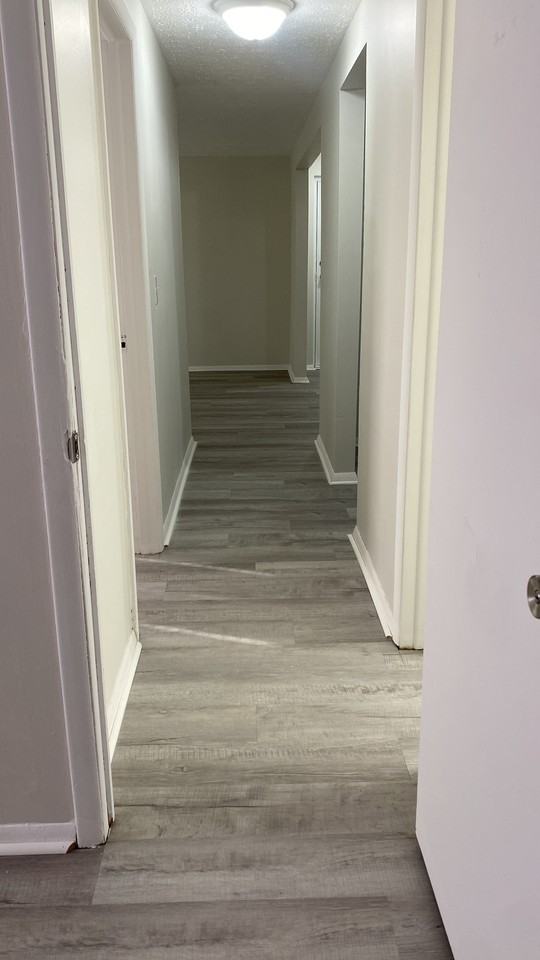 1400 Herbert Drive - Photo 3 of 11