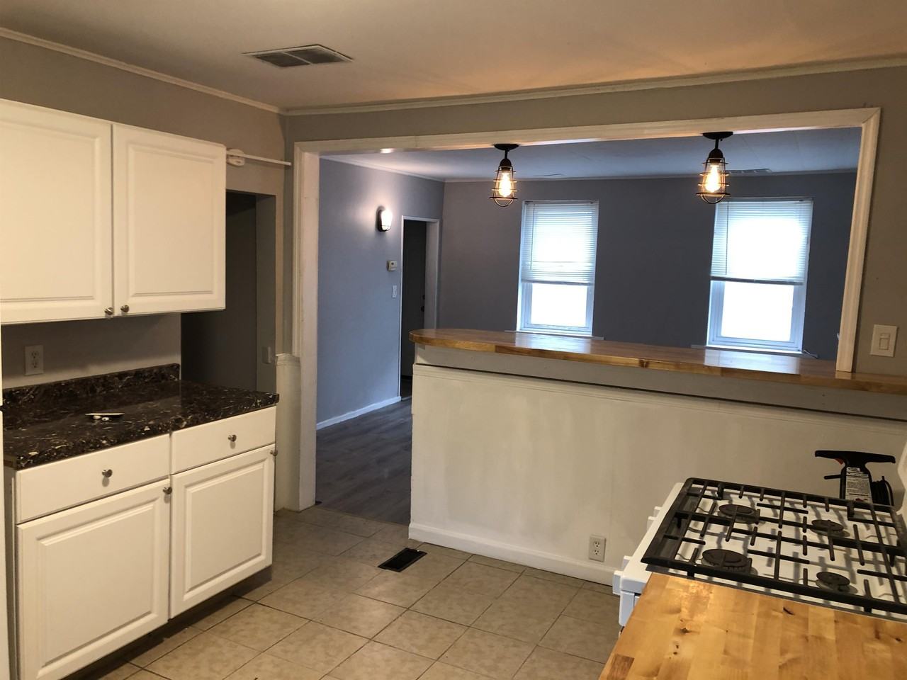 561-565 Congress Street - Photo 2 of 15