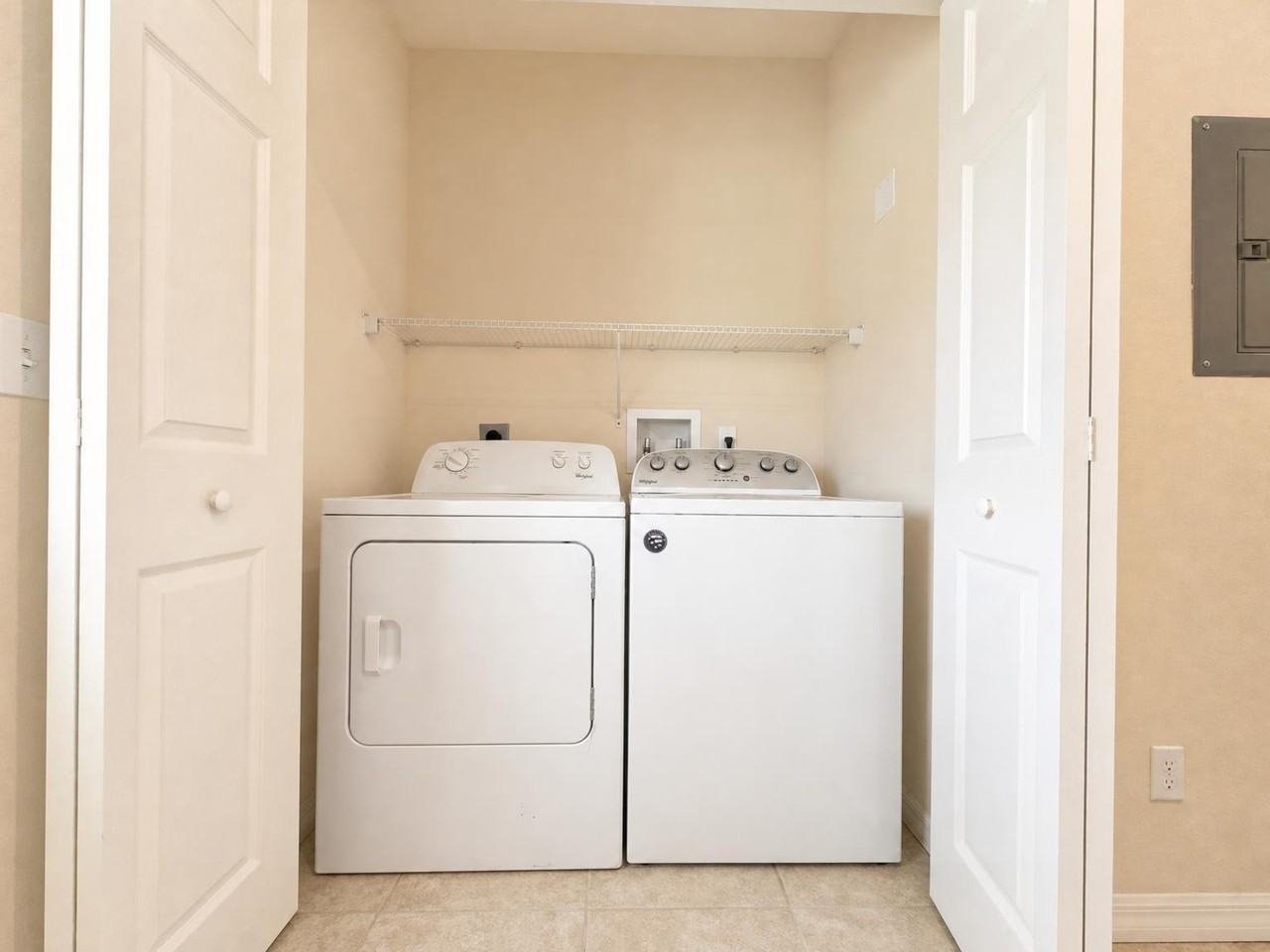 26172 Explorer Rd - Unit 1 - Photo 4 of 11