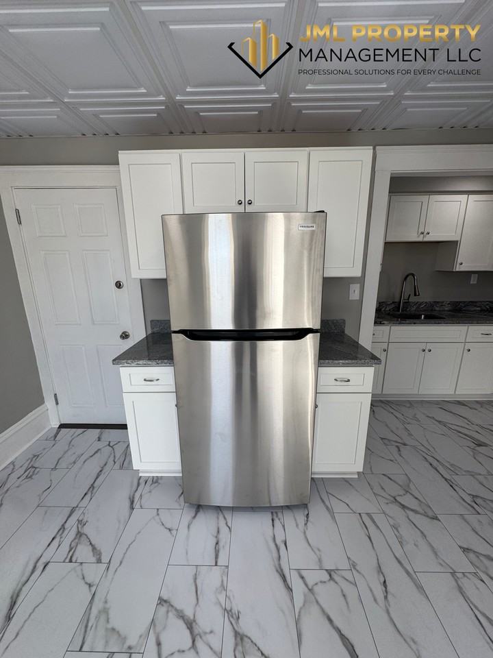 321 Union St - Photo 6 of 14