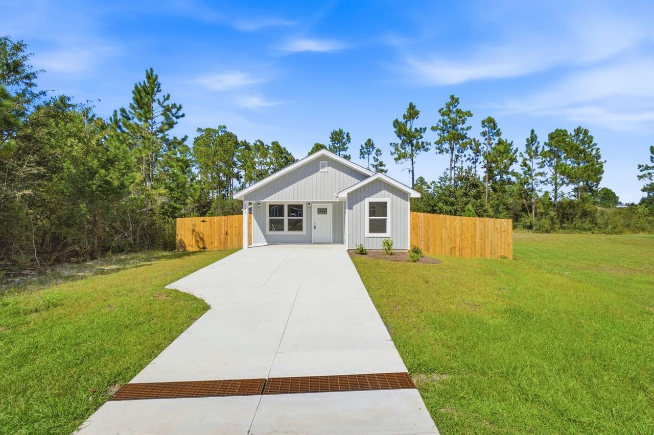 7209A Lake Suzzanne Ln - Photo 4 of 29