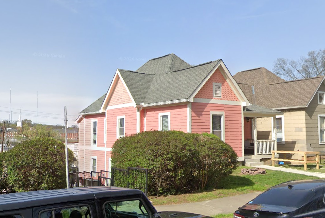 1627 Forest Ave - Photo 2 of 2