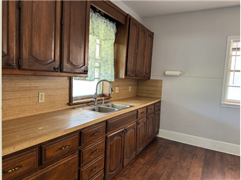 845 W Texas Ave - Photo 3 of 13