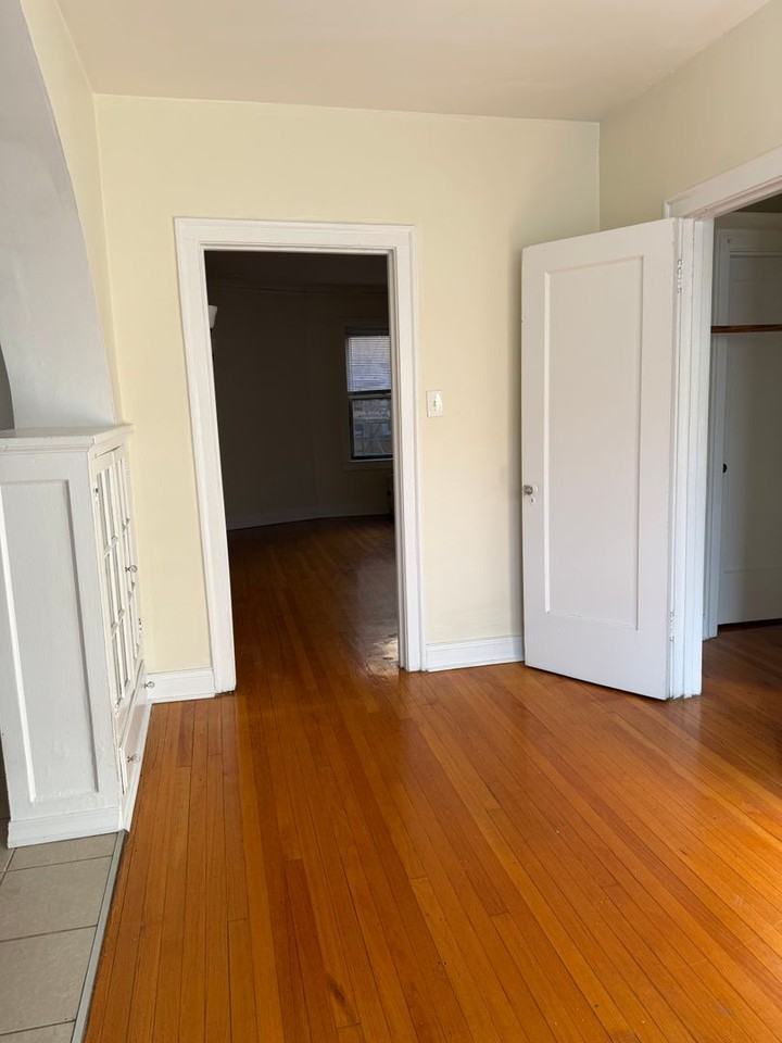 1623-33 W. Lunt - Photo 7 of 16
