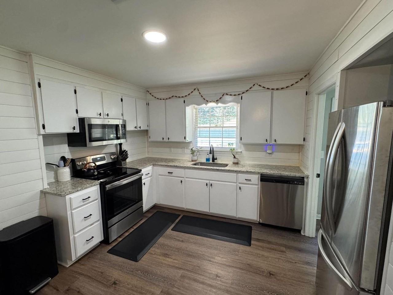 202 Cherry Hill Rd - Photo 5 of 10