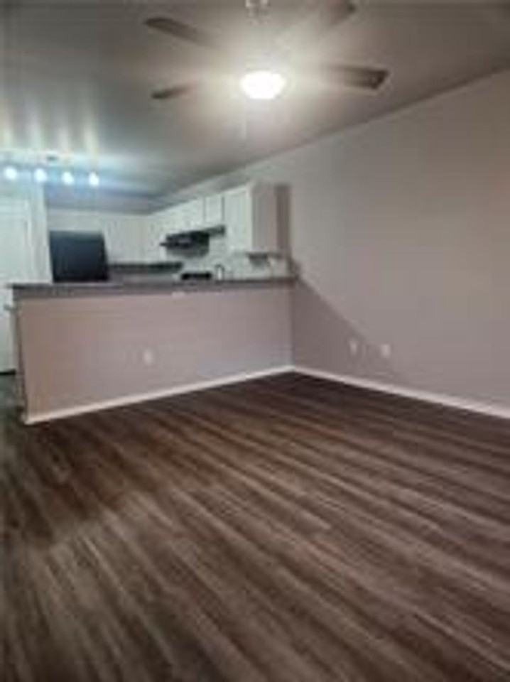 Andmark Outpost Apartments - Photo 6 of 28