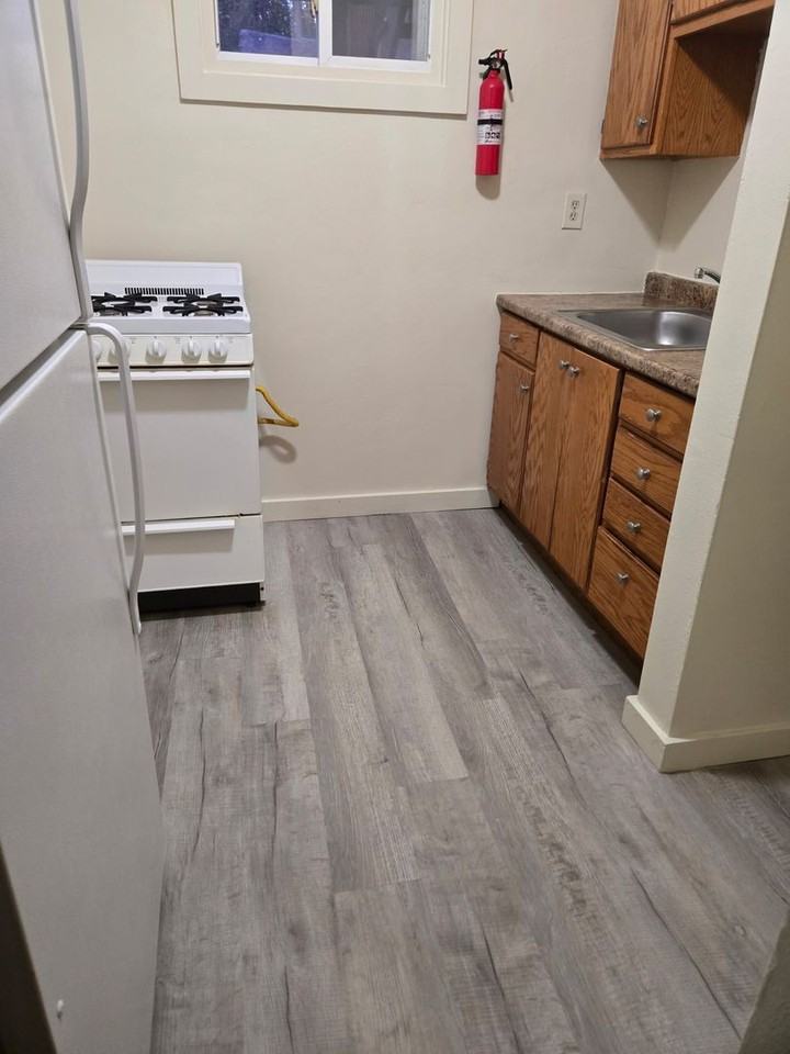 106-115 3rd St. - Photo 2 of 17
