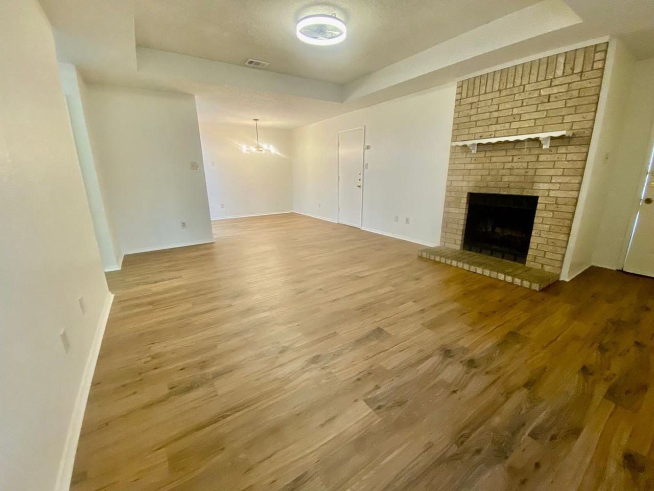 7521 April Ln - Photo 3 of 21