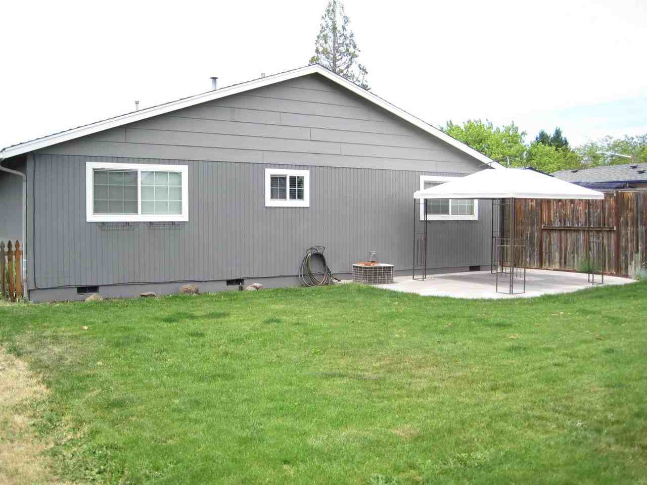20 N Buchanan Ave - Photo 3 of 15