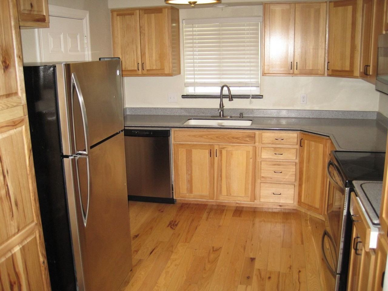 20 N Buchanan Ave - Photo 4 of 15