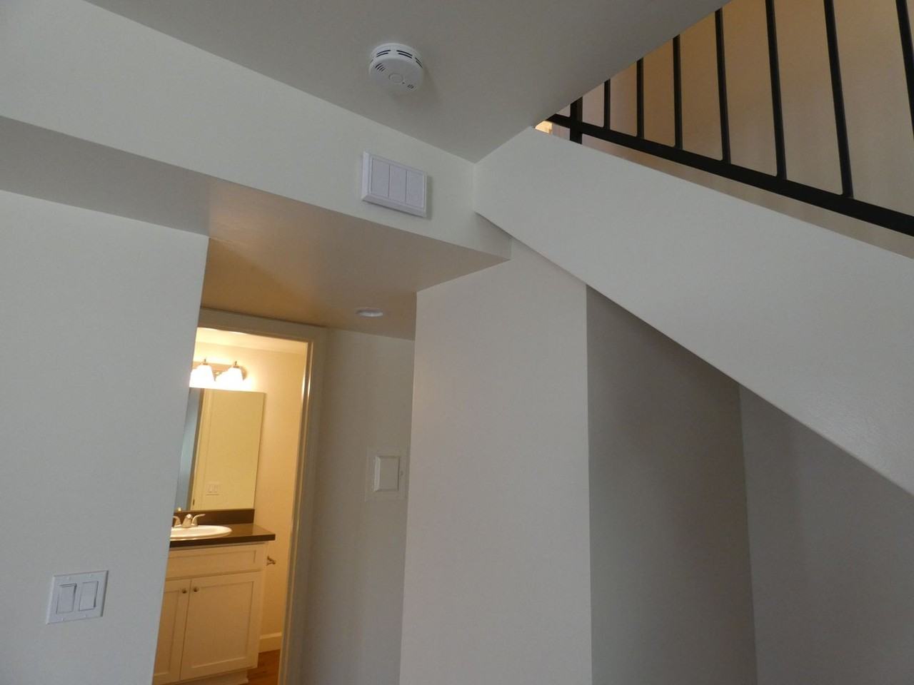 1180 Hilltop Rd #D - Photo 5 of 7