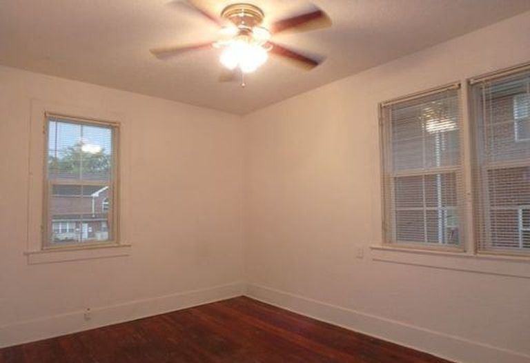 1409 Wilson Ave - Photo 4 of 21