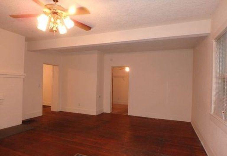 1409 Wilson Ave - Photo 6 of 21
