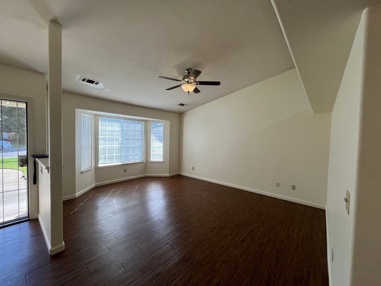 3262 Forest Homes Dr - Photo 2 of 19