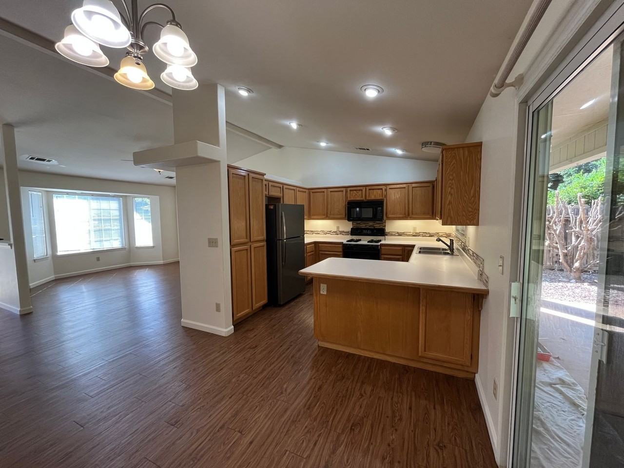 3262 Forest Homes Dr - Photo 4 of 19