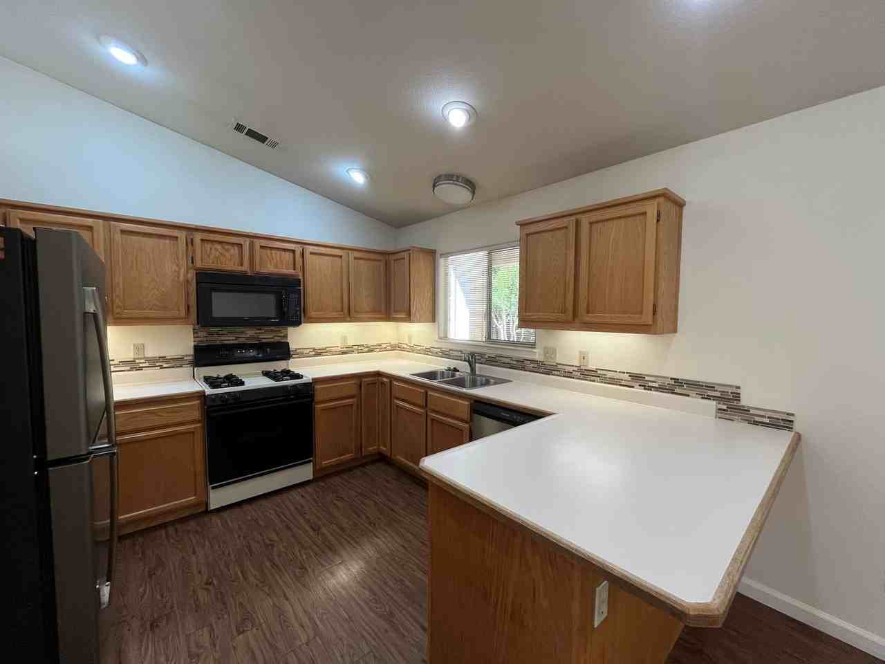 3262 Forest Homes Dr - Photo 6 of 19