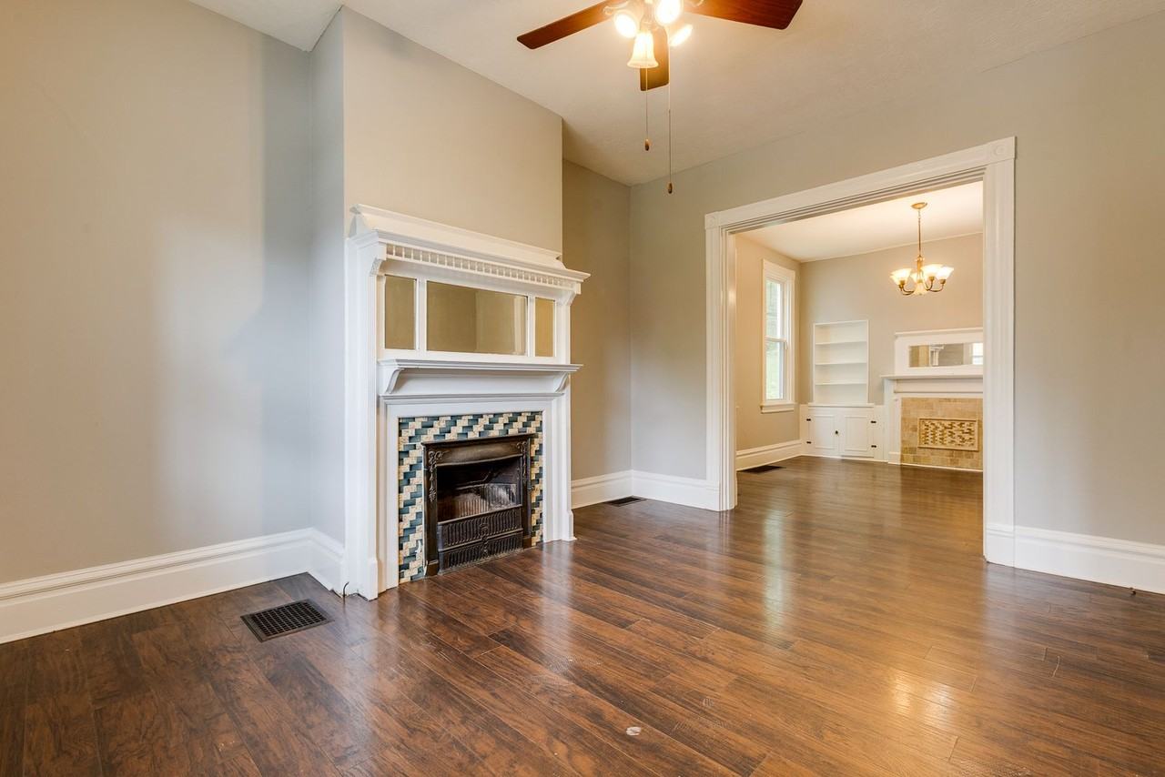 213 W Burgess St - Photo 5 of 30