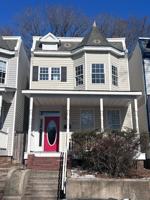 featured image of 2018 Parkwood Ave