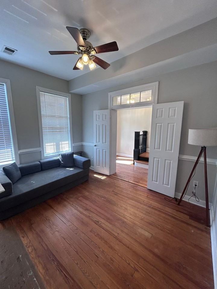2018 Parkwood Ave - Photo 5 of 25