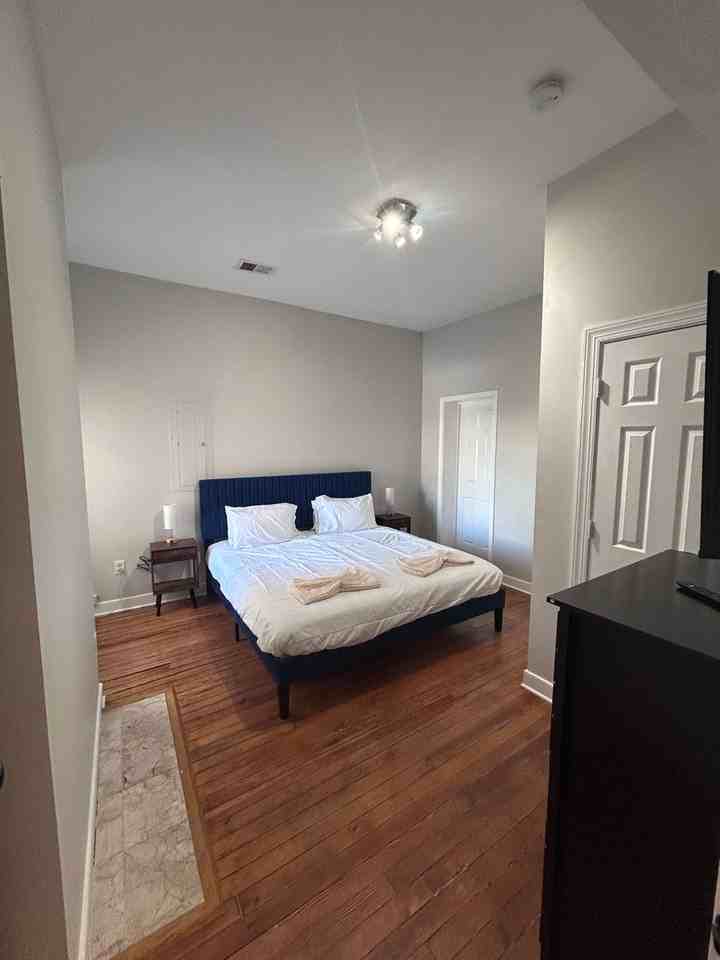 2018 Parkwood Ave - Photo 6 of 25
