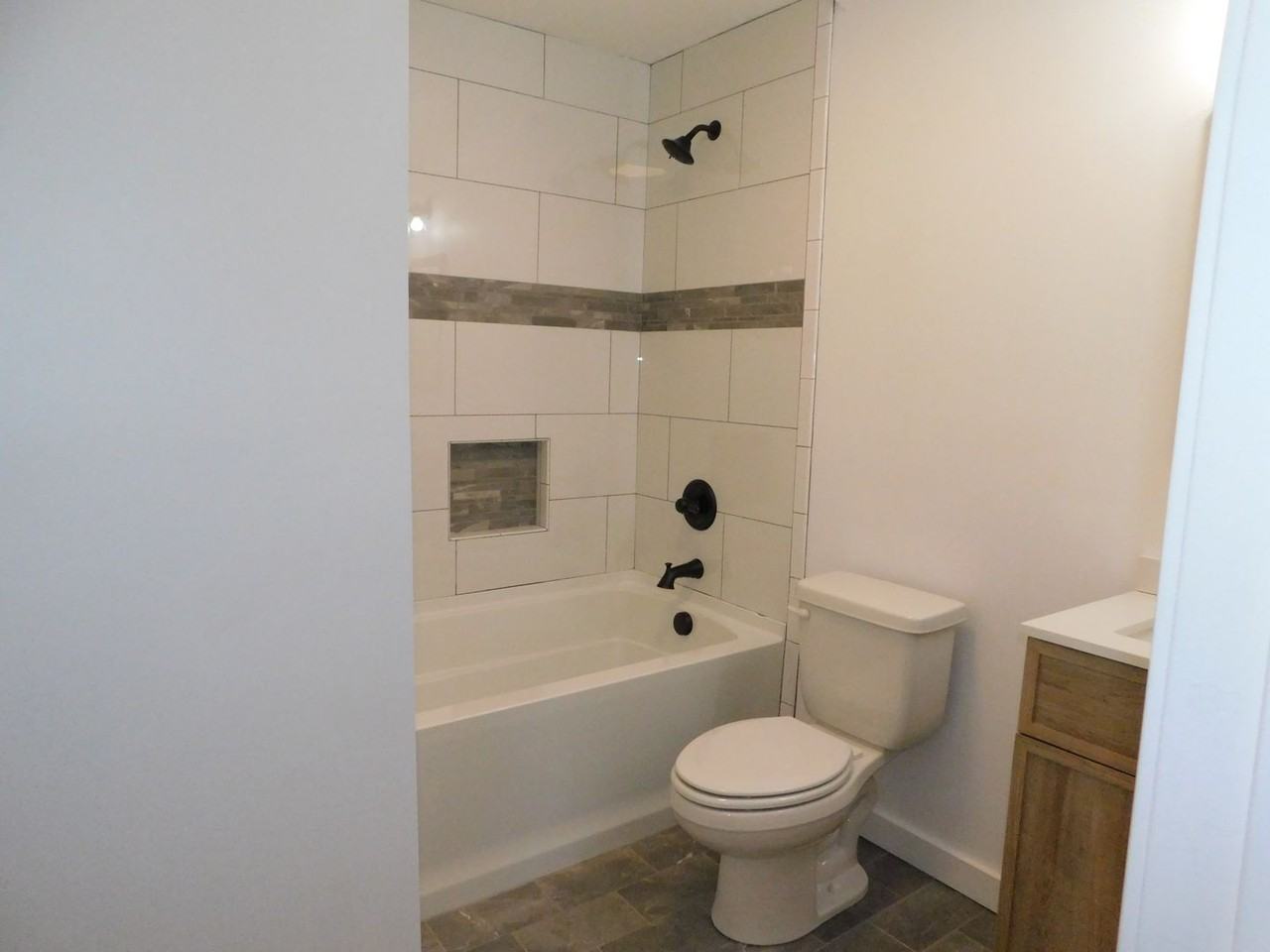 220 30th St Sw - Photo 7 of 15
