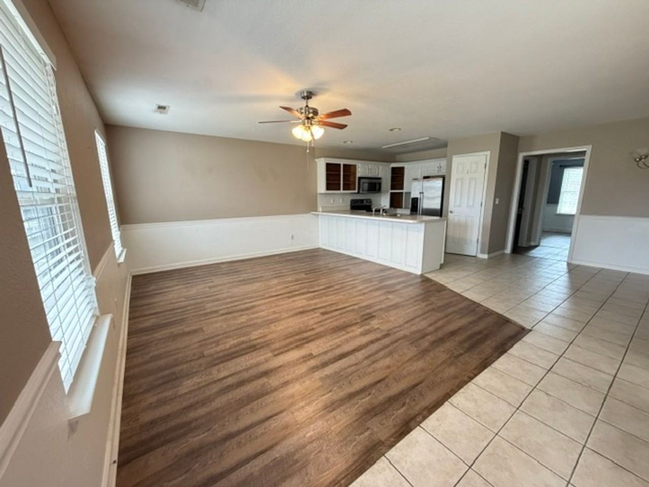 23 Flagstone Dr - Photo 2 of 13