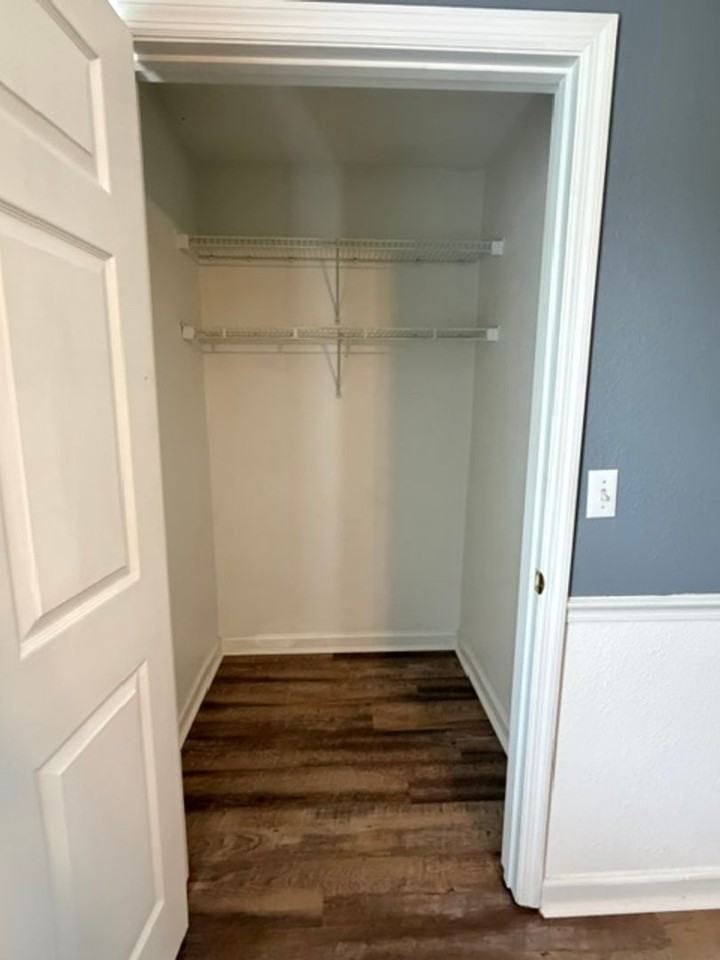 23 Flagstone Dr - Photo 6 of 13