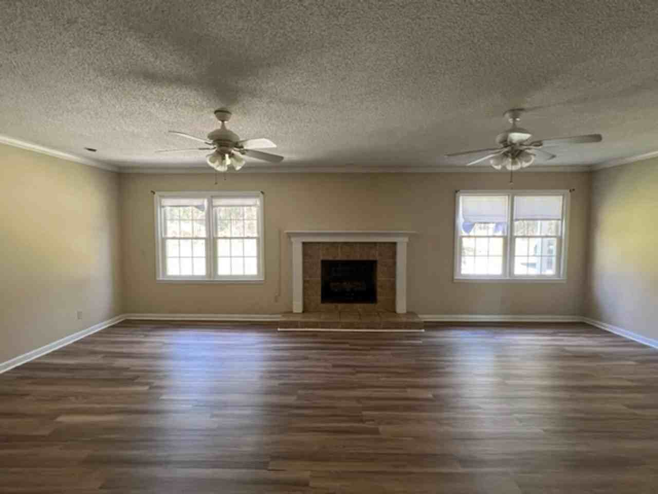 238 Highpoint Rd - Photo 5 of 21