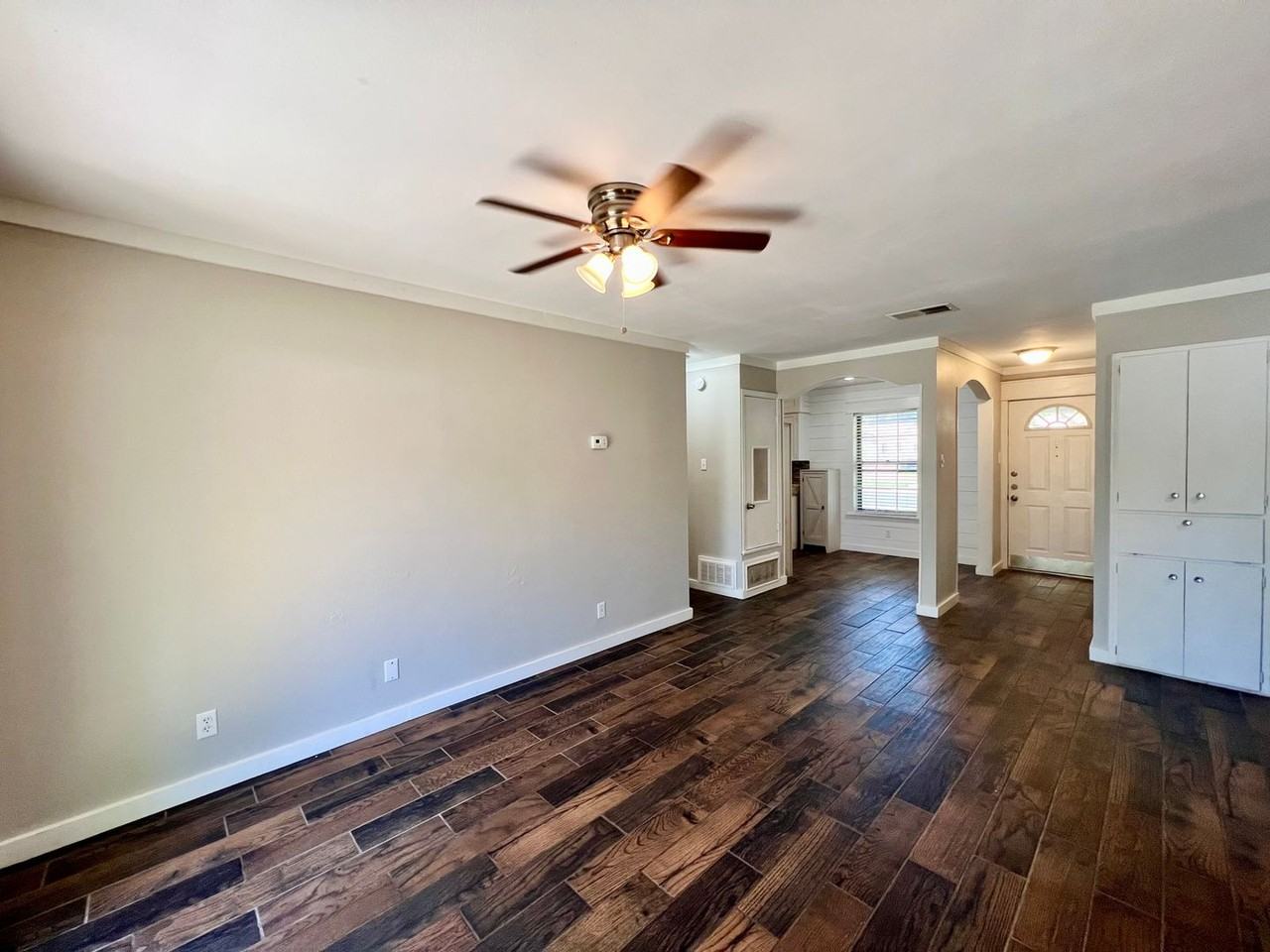 308 Judith Ann Dr - Photo 4 of 28