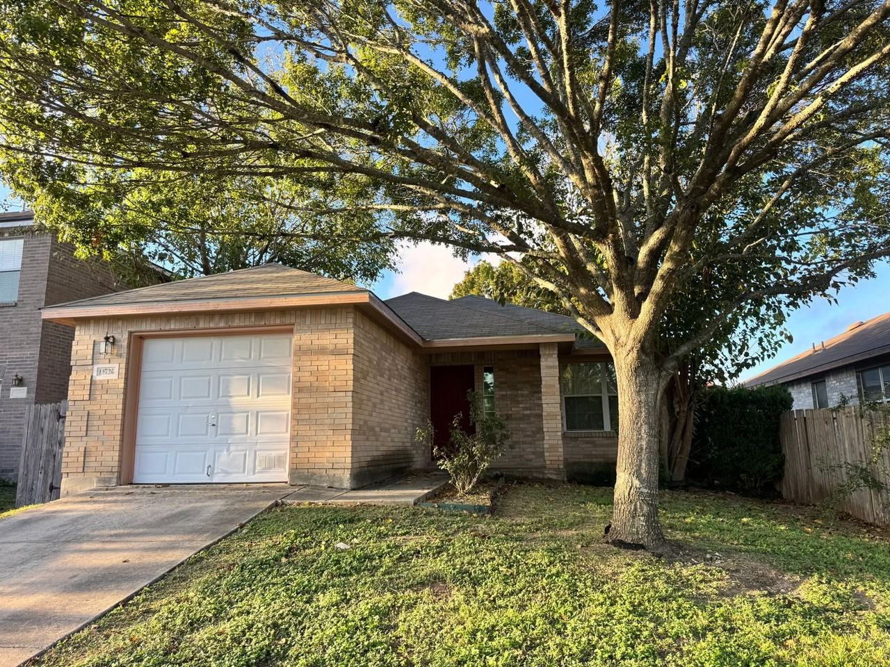 10726 Shaencrest - Photo 2 of 27