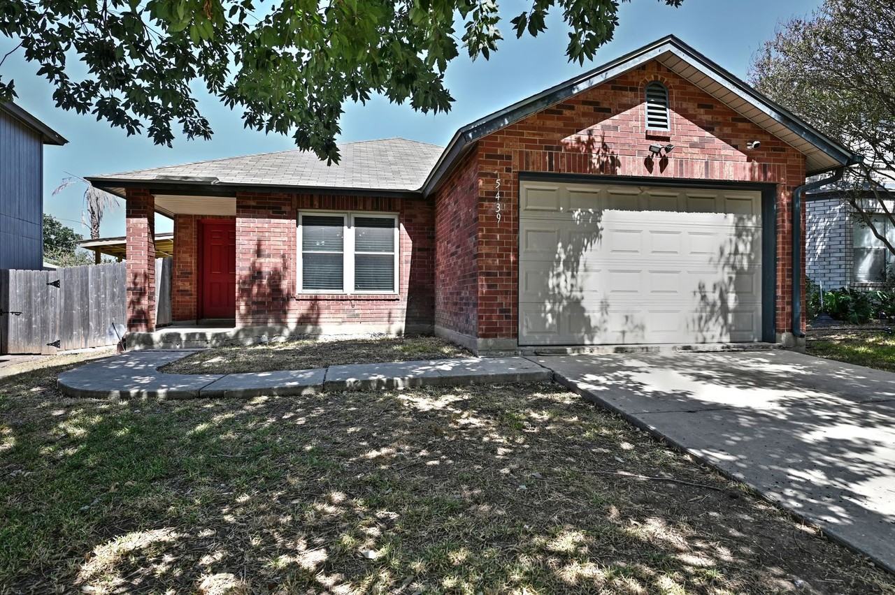 5439 Champions Hill Dr - Photo 2 of 41