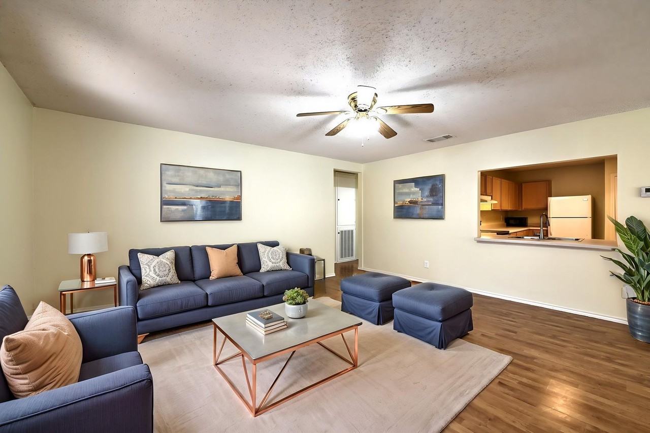5439 Champions Hill Dr - Photo 4 of 41