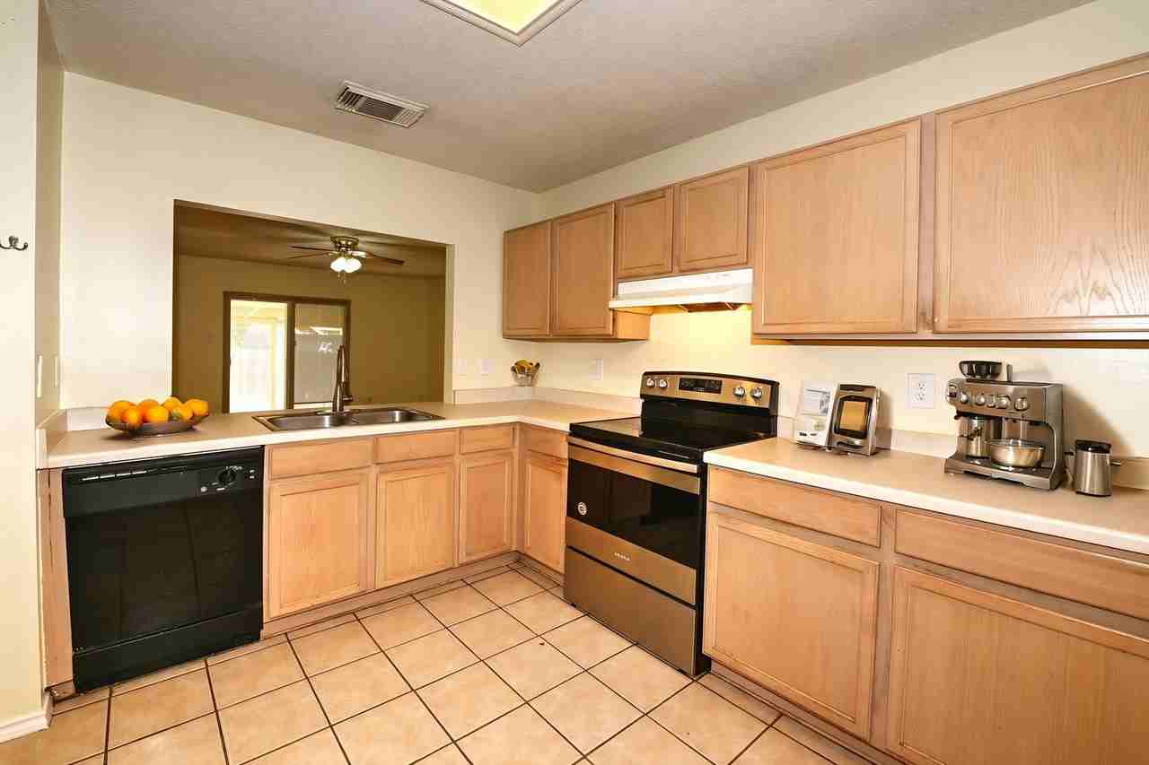 5439 Champions Hill Dr - Photo 6 of 41