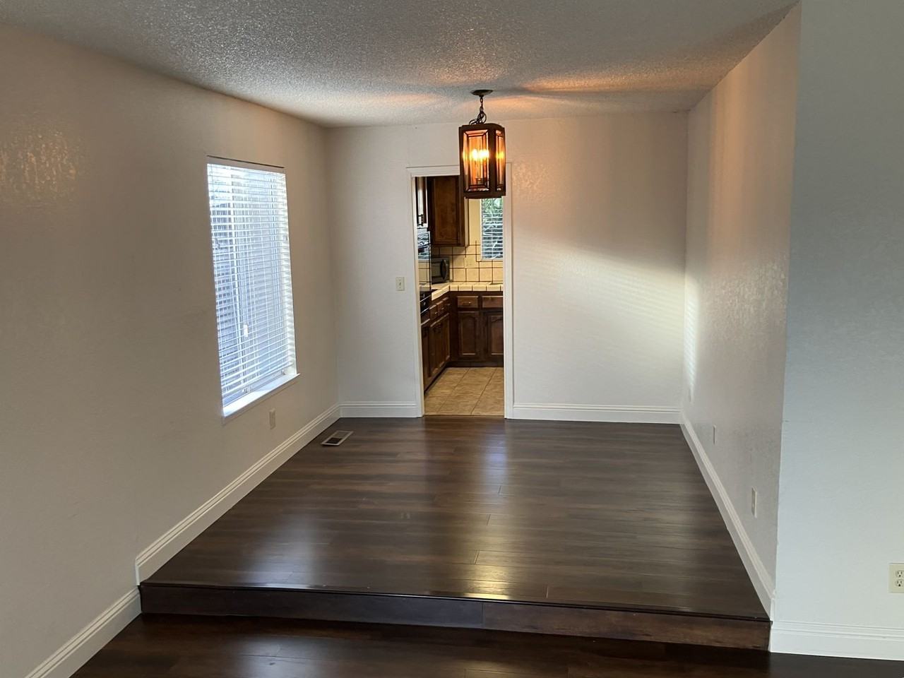 1917 Pars Way - Photo 3 of 18