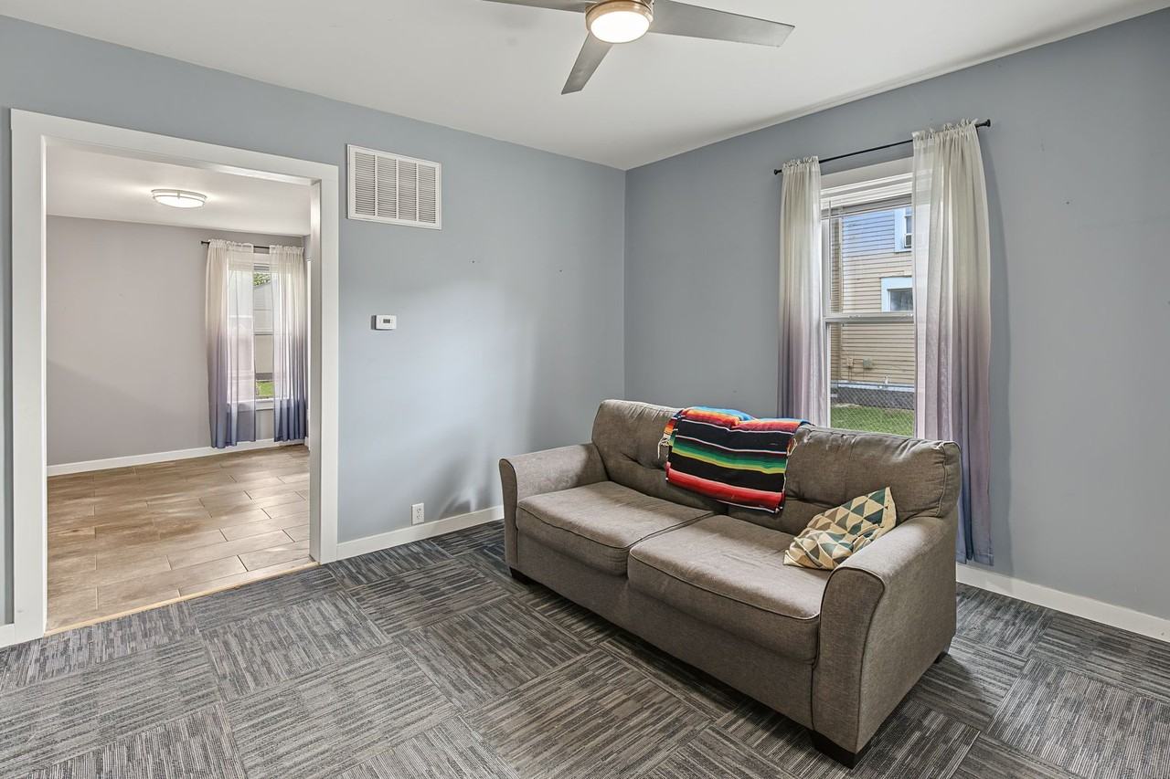 208 W Vine St - Photo 6 of 31