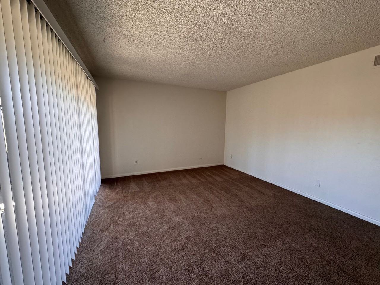 4237 Trevor - Photo 3 of 12