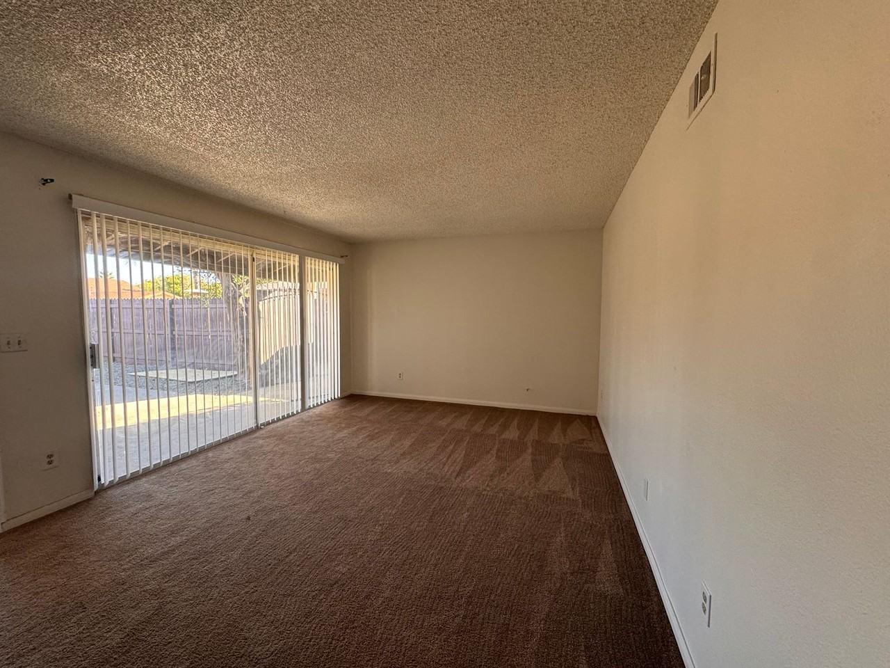 4237 Trevor - Photo 4 of 12