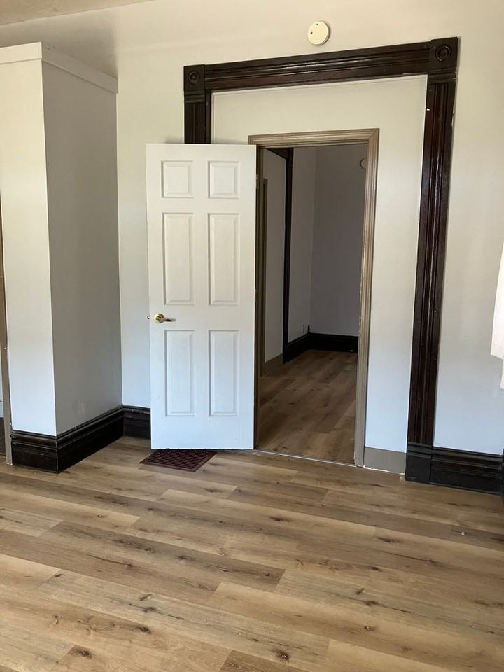 430 2nd Ave - Photo 4 of 17