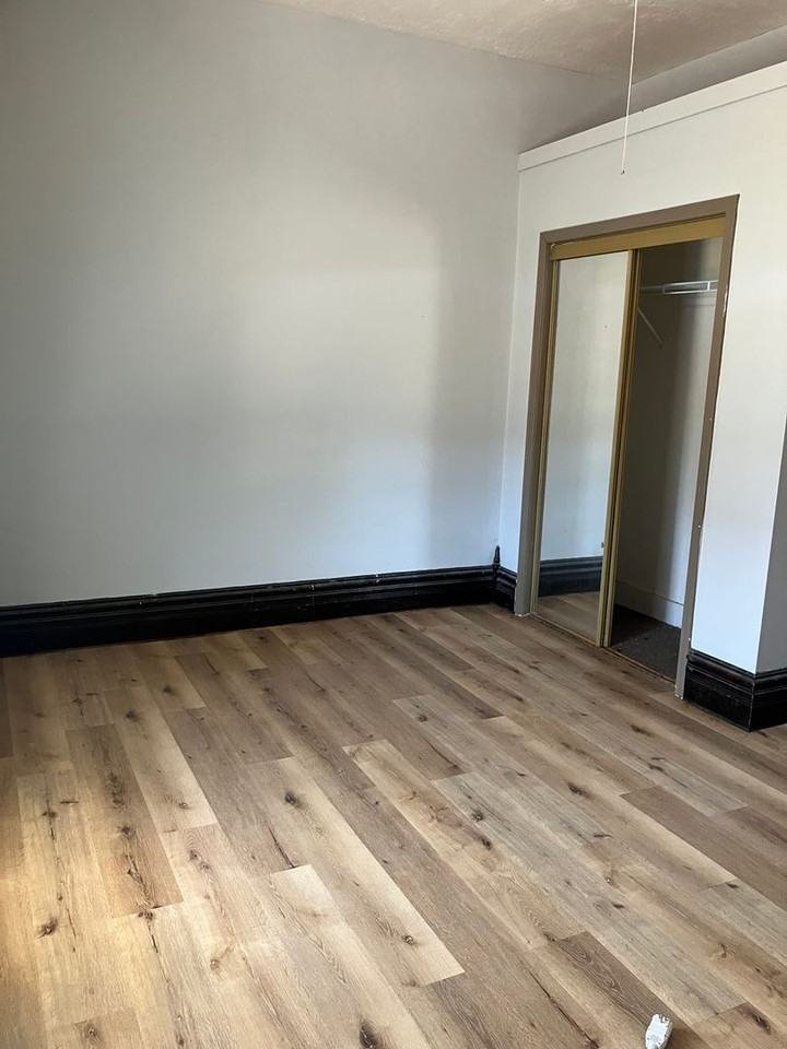 430 2nd Ave - Photo 5 of 17