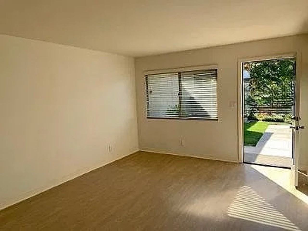 181 Del Mar Ave - Photo 3 of 18