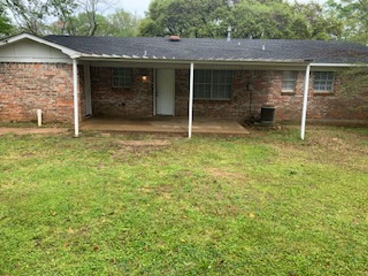 5182 Fairland Dr - Photo 2 of 12