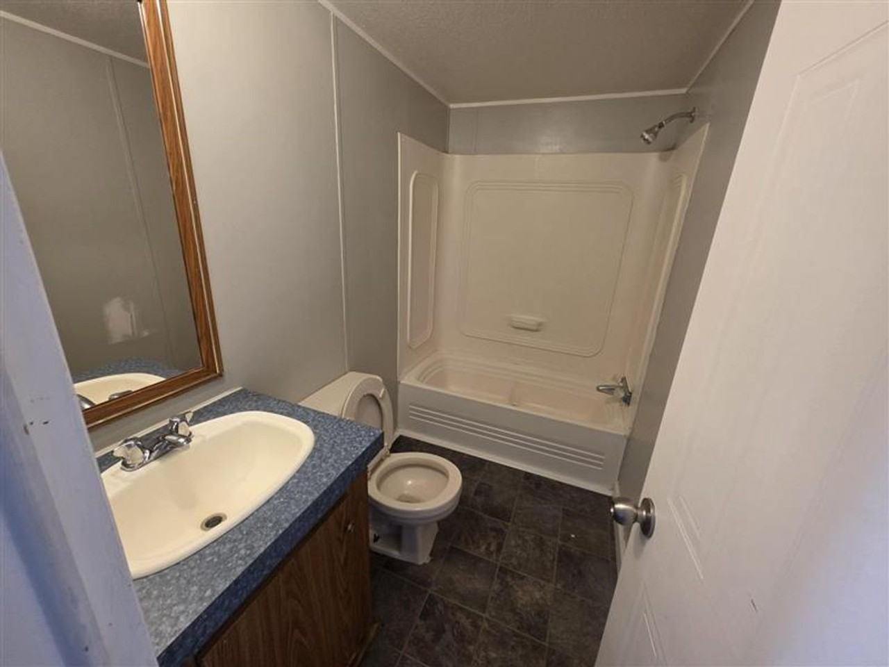 Riverview KS MHC LLC - Photo 5 of 12