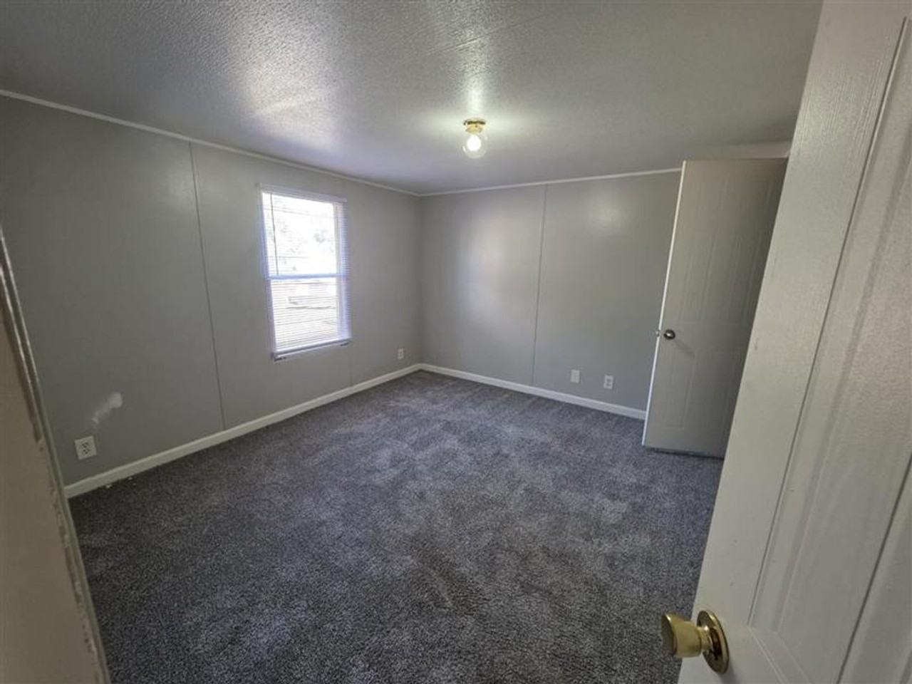 Riverview KS MHC LLC - Photo 7 of 12