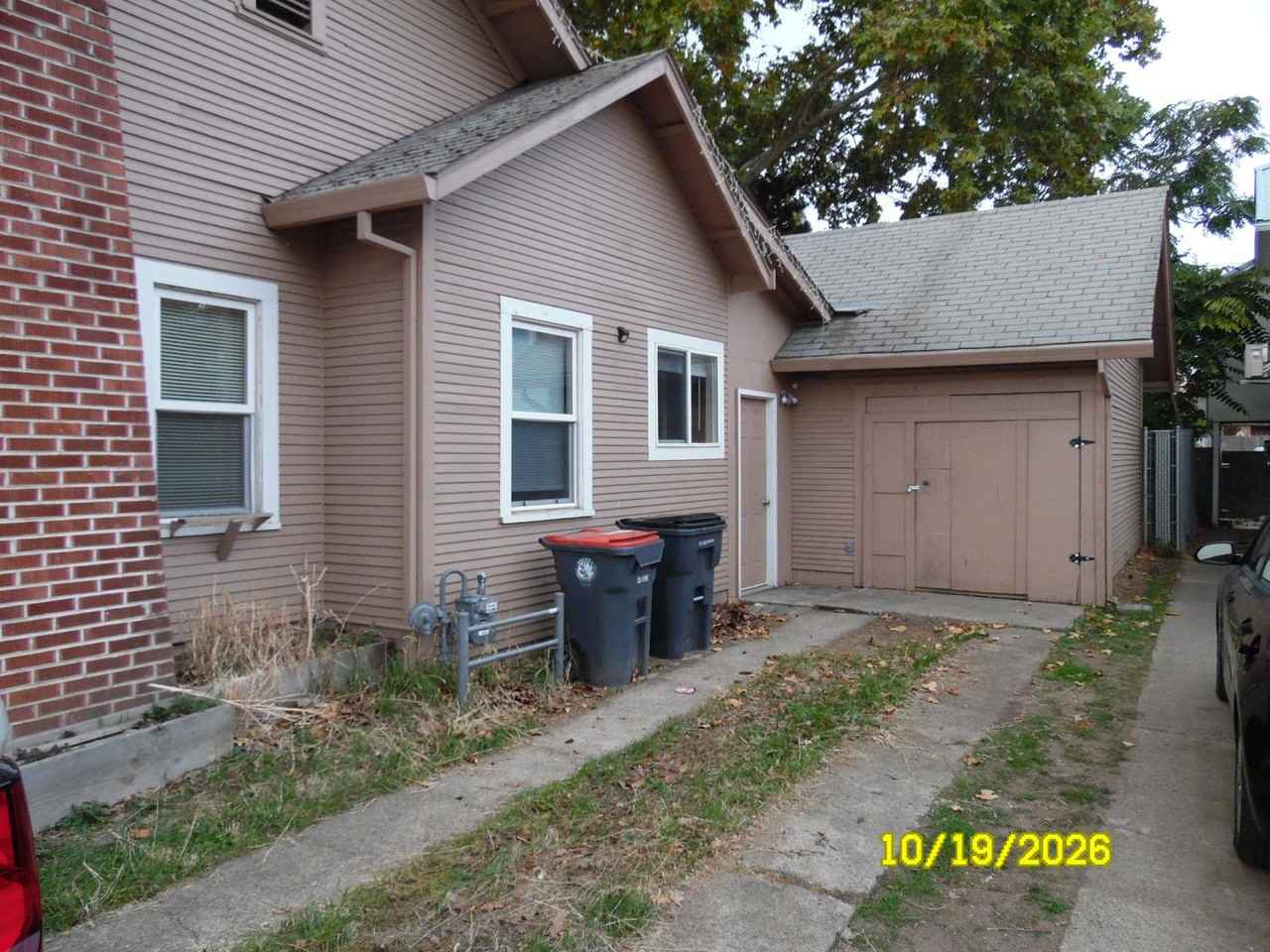 316 S Ivy St - Photo 2 of 18