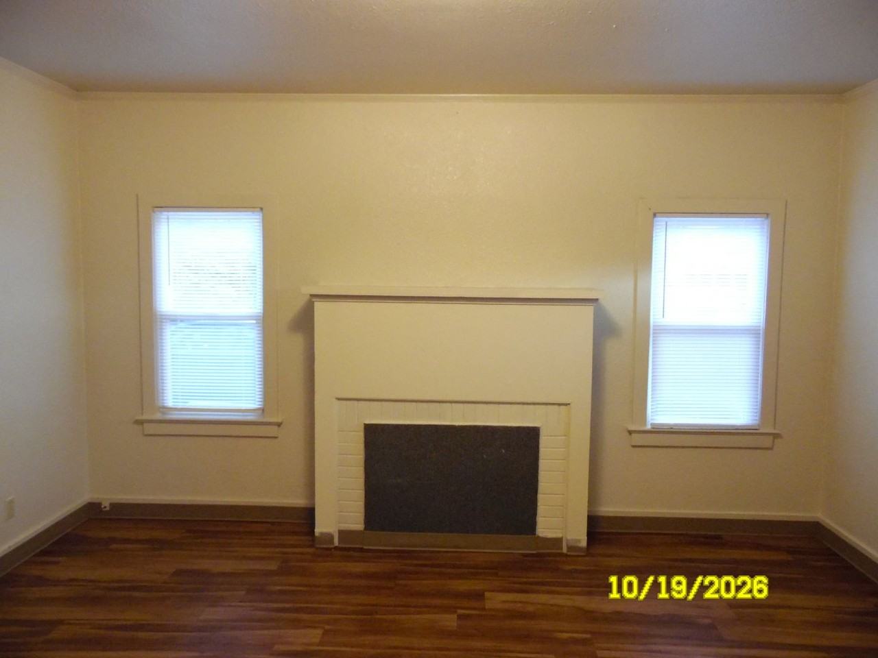 316 S Ivy St - Photo 4 of 18