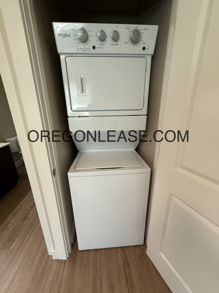 4080 Horace St - Photo 4 of 7