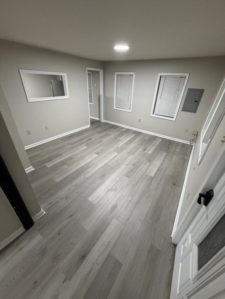 635 Church Rd - Photo 3 of 11