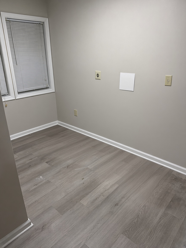 635 Church Rd - Photo 7 of 11